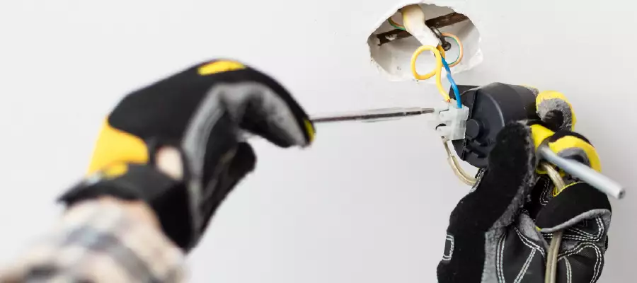 Mantenimiento y reparaciones eléctricas